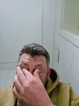 Snapshot of ktmtom247 chatting on 02.24.25 ktmtom247 online show from 02.24.25