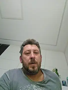 Snapshot of ktmtom247 chatting on 10.15.25 ktmtom247 online show from 10.15.25