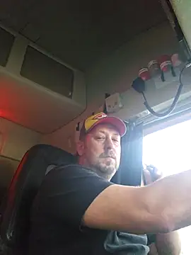 Snapshot of ktmtom247 chatting on 11.17.25 ktmtom247 online show from 11.17.25