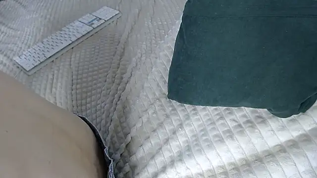 Kiradoll27 online show from 11.19.25