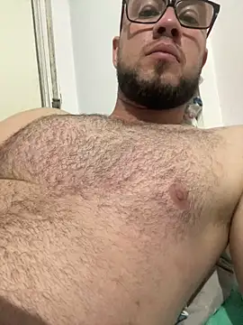 Snapshot of AlejoStrep chatting on 02.05.26 AlejoStrep online show from 02.05.26