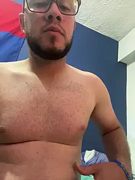 Snapshot of AlejoStrep chatting on 03.05.26 AlejoStrep online show from 03.05.26