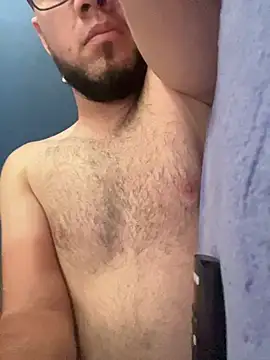 Snapshot of AlejoStrep chatting on 03.28.26 AlejoStrep online show from 03.28.26