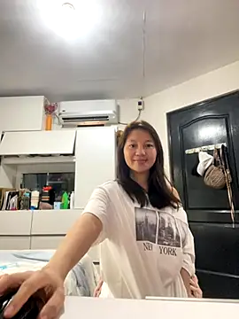 Snapshot of asianmystery203 chatting on 10.24.25 asianmystery203 online show from 10.24.25