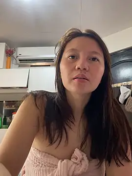 Snapshot of asianmystery203 chatting on 10.27.25 asianmystery203 online show from 10.27.25