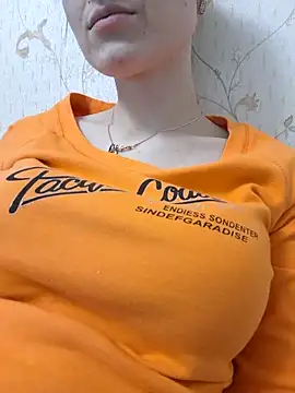 YogisticJuli666 online show from 02.27.25