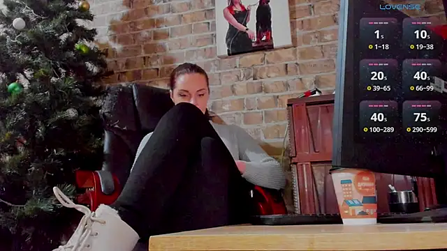 Snapshot of MrsVenus chatting on 01.16.25 MrsVenus online show from 01.16.25