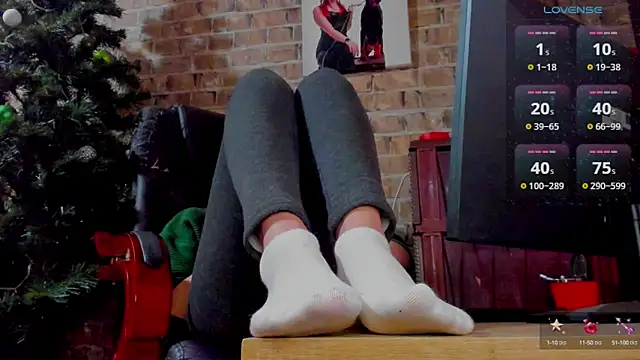 Snapshot of MrsVenus chatting on 01.27.25 MrsVenus online show from 01.27.25