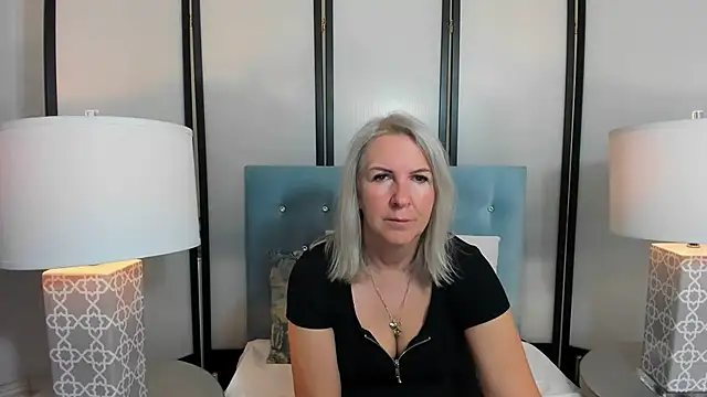 EricaTop online show from 09.28.25