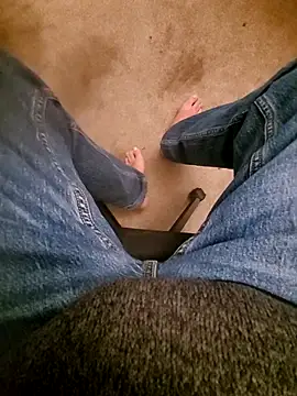 Snapshot of realeasy1 chatting on 09.11.25 realeasy1 online show from 09.11.25