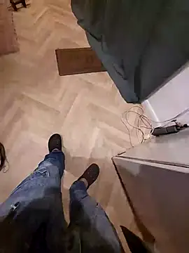 Snapshot of realeasy1 chatting on 10.09.25 realeasy1 online show from 10.09.25