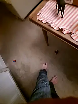 Snapshot of realeasy1 chatting on 10.11.25 realeasy1 online show from 10.11.25