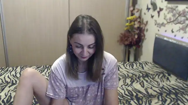 Snapshot of MirabelaSweet chatting on 02.10.26 MirabelaSweet online show from 02.10.26