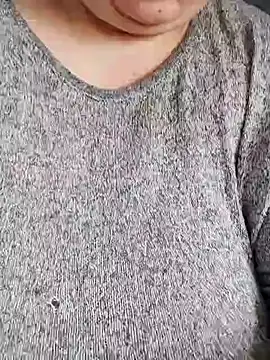 Snapshot of hotbbwAssxx chatting on 12.21.25 hotbbwAssxx online show from 12.21.25