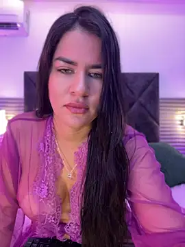 Zafira Alabi online show from 04.26.26