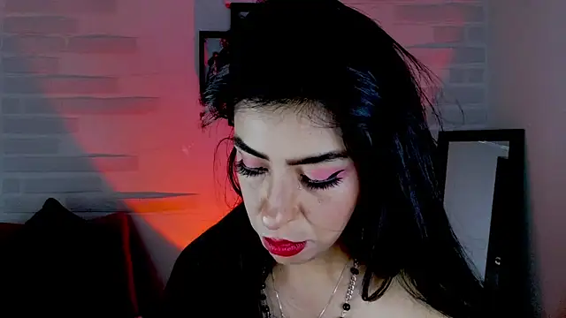 Snapshot of sky_girl1 chatting on 12.23.24 sky girl1 online show from 12.23.24