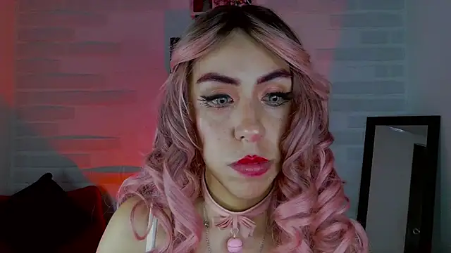 Snapshot of sky_girl1 chatting on 01.12.25 sky girl1 online show from 01.12.25