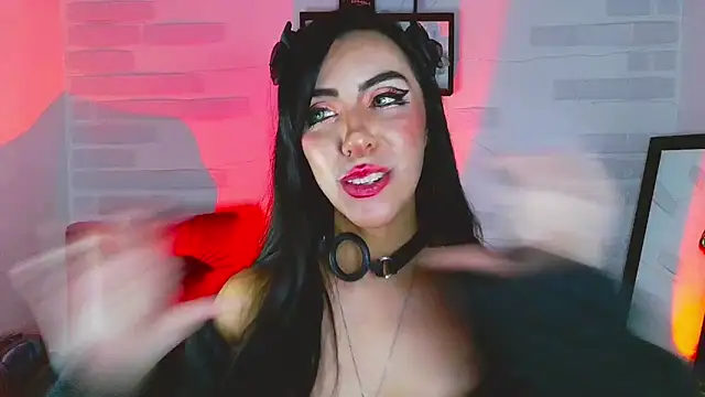 Snapshot of sky_girl1 chatting on 02.06.25 sky girl1 online show from 02.06.25