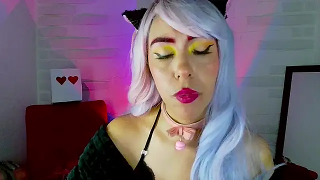 Snapshot of sky_girl1 chatting on 03.18.25 sky girl1 online show from 03.18.25