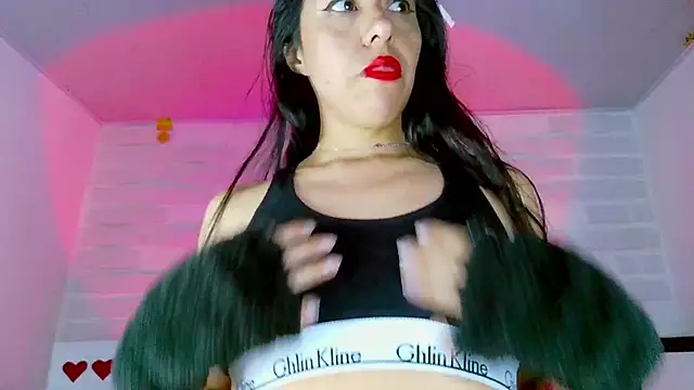 Snapshot of sky_girl1 chatting on 03.20.25 sky girl1 online show from 03.20.25