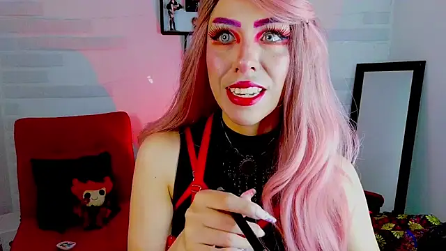 Snapshot of sky_girl1 chatting on 10.03.25 sky girl1 online show from 10.03.25