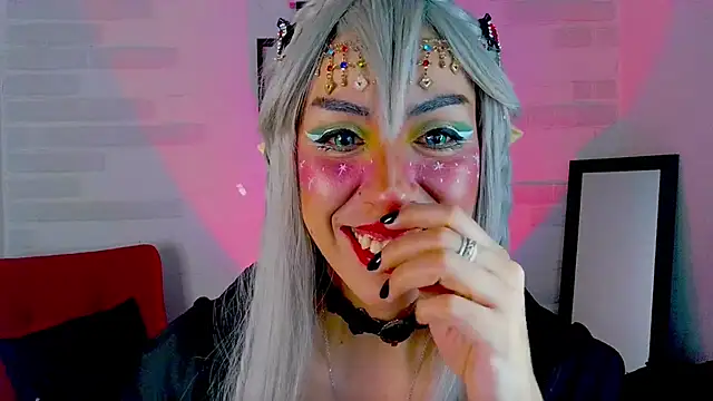 Snapshot of sky_girl1 chatting on 10.19.25 sky girl1 online show from 10.19.25