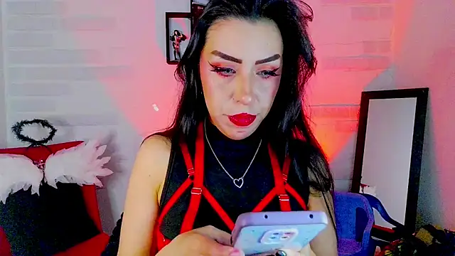 Snapshot of sky_girl1 chatting on 10.26.25 sky girl1 online show from 10.26.25