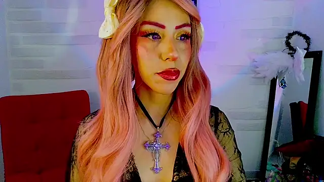 Snapshot of sky_girl1 chatting on 12.01.25 sky girl1 online show from 12.01.25