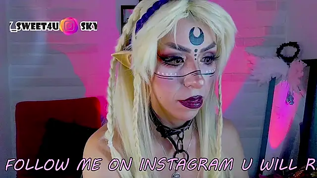 Snapshot of sky_girl1 chatting on 12.14.25 sky girl1 online show from 12.14.25