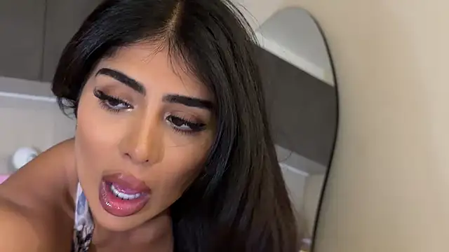 ArabicBarbie online show from 10.25.25