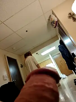 Snapshot of lilpervt chatting on 09.28.25 lilpervt online show from 09.28.25