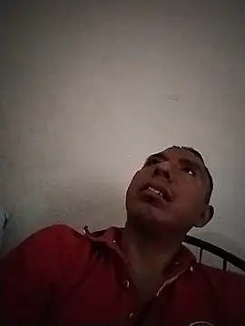 Snapshot of desnudo_Sexoxo chatting on 12.14.25 desnudo Sexoxo online show from 12.14.25