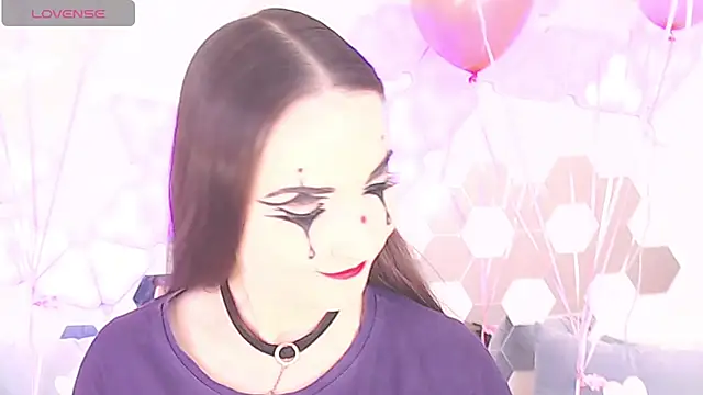 LexiKiss online show from 01.14.25