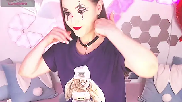 LexiKiss online show from 03.07.25