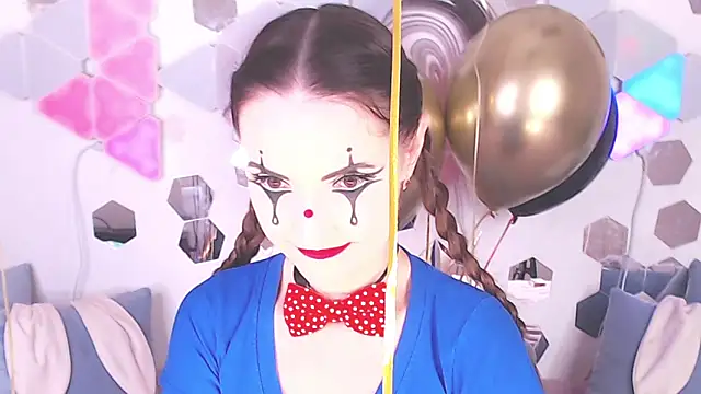 LexiKiss online show from 09.12.25