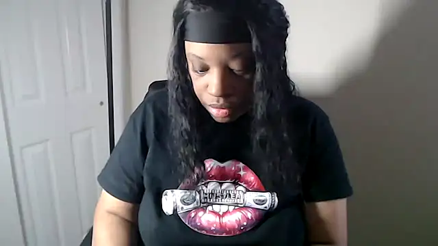 Sexymona1218 online show from 02.27.26