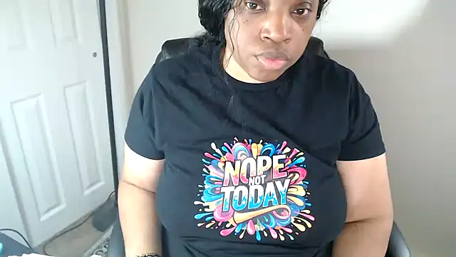 Sexymona1218 online show from 04.22.26