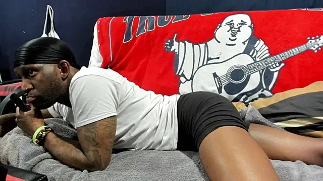 iBreakHeartz online show from 12.24.24