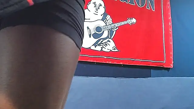 iBreakHeartz online show from 01.24.25