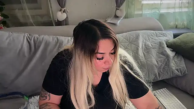 Monageil online show from 03.19.26