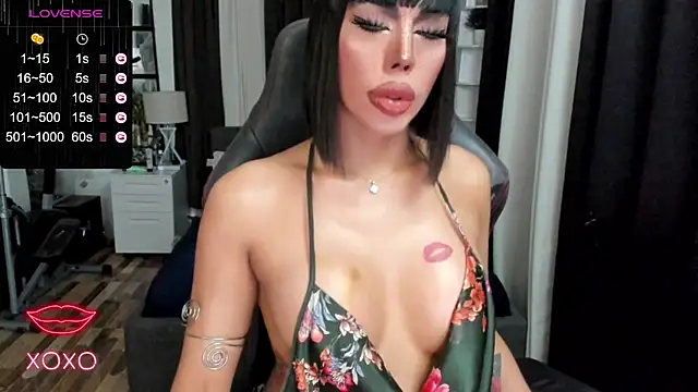 Forever MissCandace online show from 01.31.25