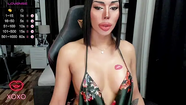 Forever MissCandace online show from 02.23.25