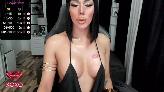 Forever MissCandace online show from 09.17.25