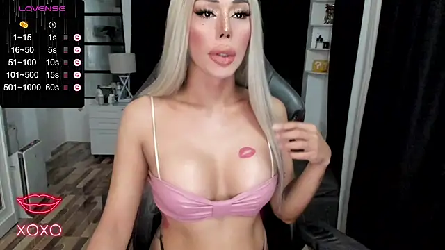 Forever MissCandace online show from 09.28.25