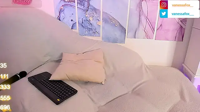 VanessaFox   online show from 01.06.25