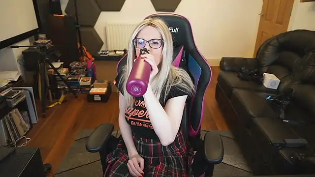 KelseyCobalt online show from 12.12.24