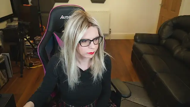 KelseyCobalt online show from 12.14.24