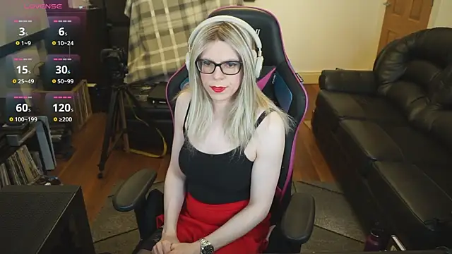 Snapshot of KelseyCobalt chatting on 01.14.26 KelseyCobalt online show from 01.14.26