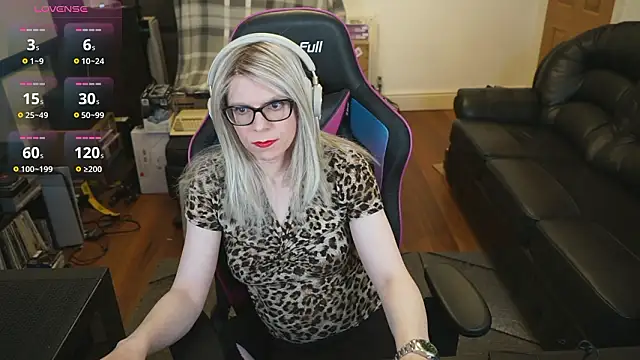 Snapshot of KelseyCobalt chatting on 02.14.26 KelseyCobalt online show from 02.14.26