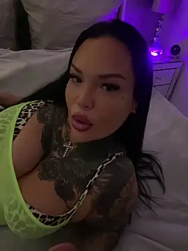  MelinaCurves  online show from 03.05.26